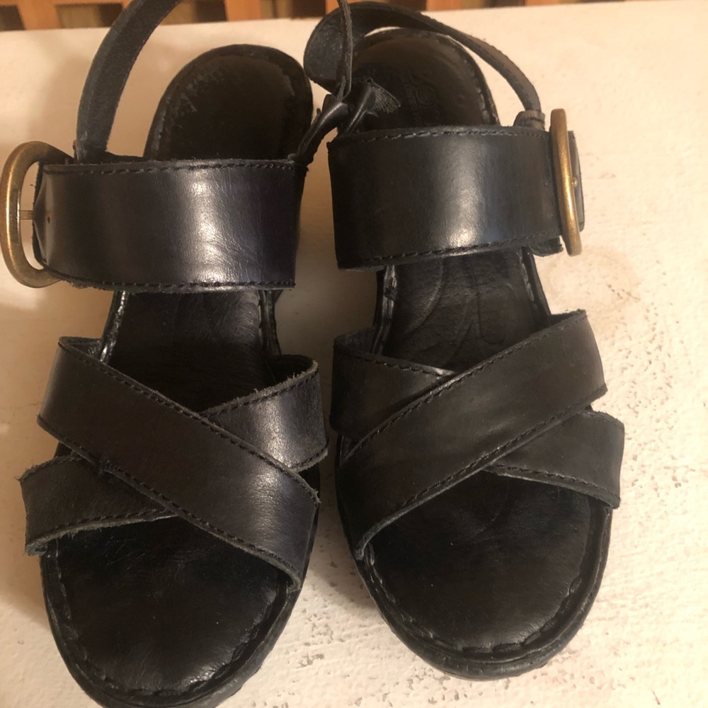 Born hand crafted wedges